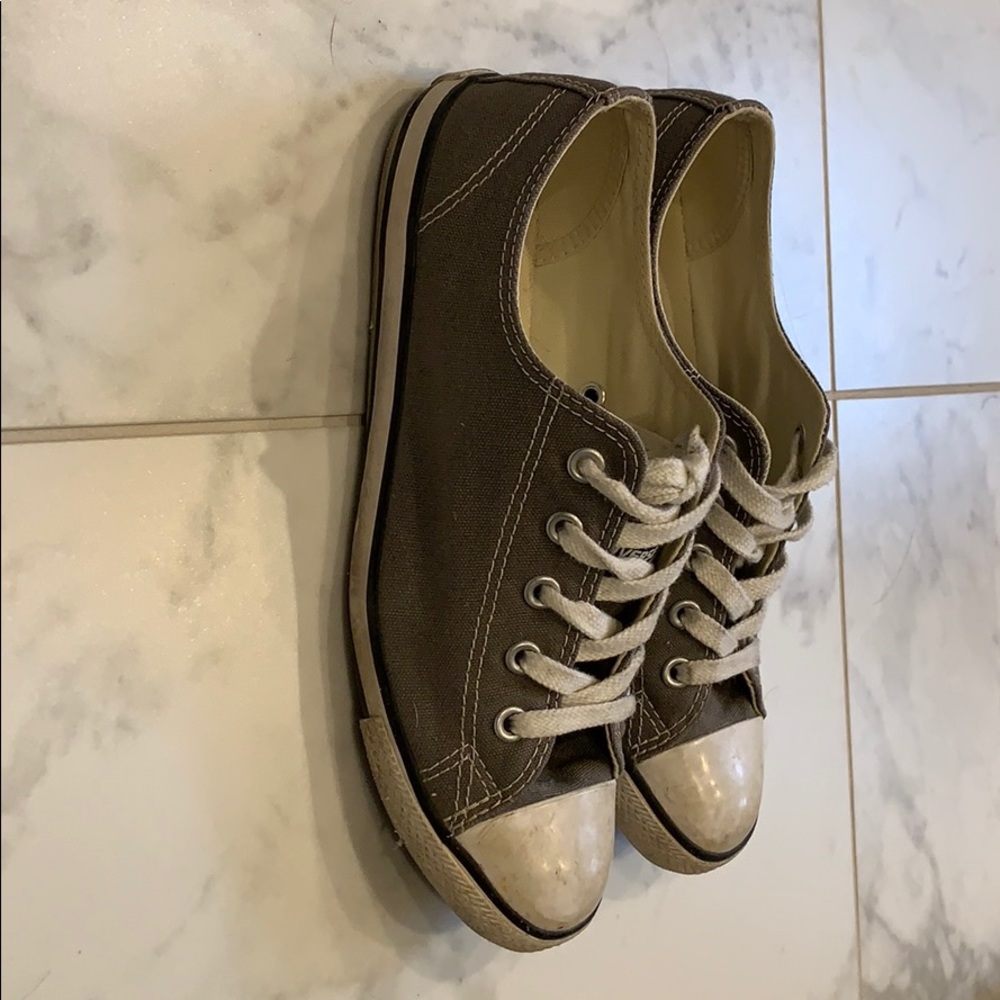 Converse - Picture 2 of 3